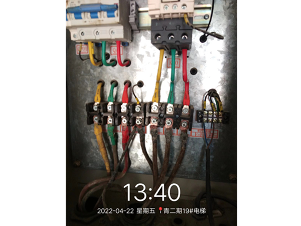 岳麓青城二期項(xiàng)目--塔吊、電梯月檢